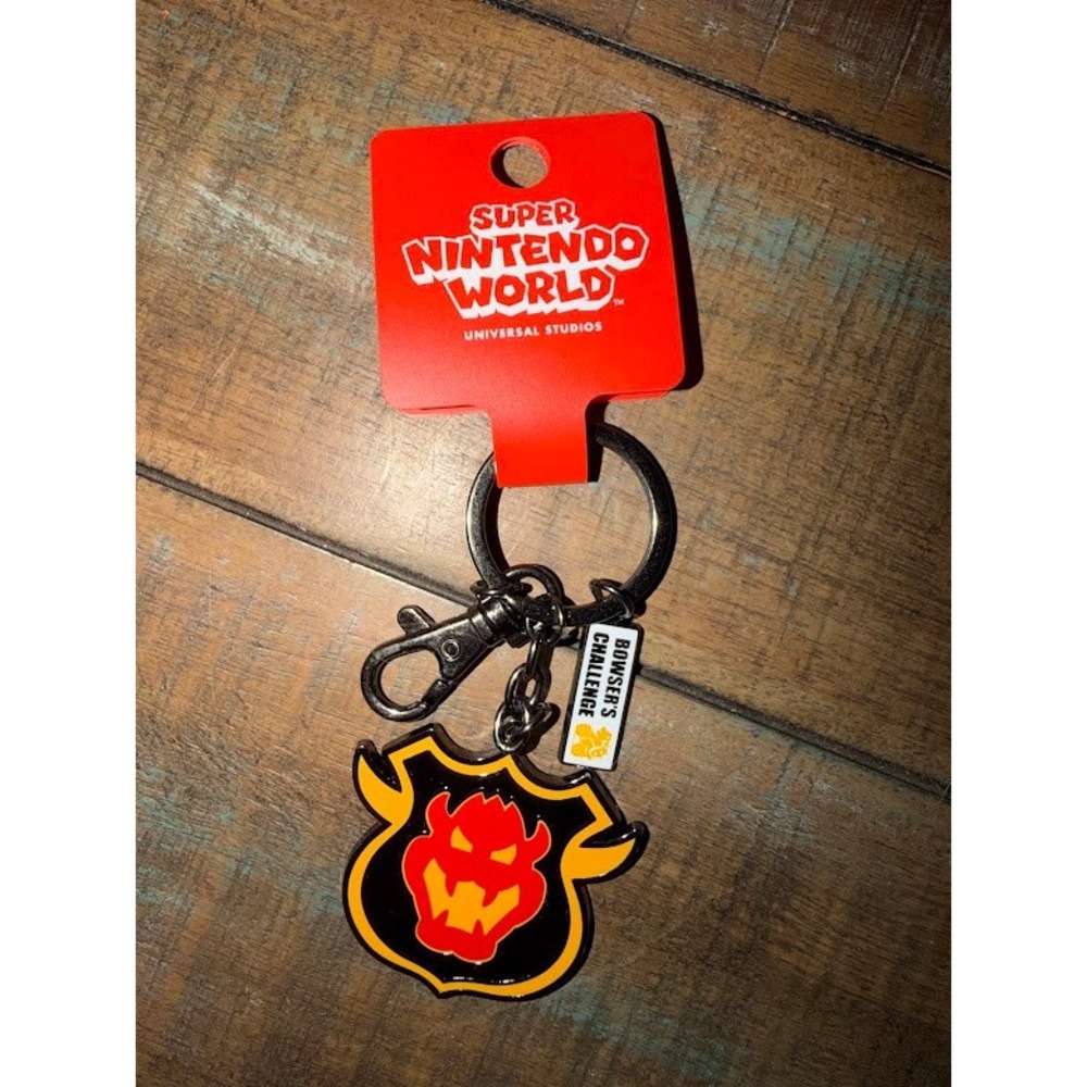 Super Nintendo World Universal Studios Bowser's Challenge Enamel Keychain New